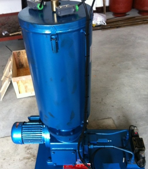 DRB-L电动润滑泵 - 上海玖仟润滑设备有限公司