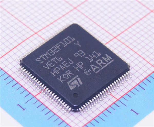 STM32F101VET6 LQFP-100 512KB Flash 32位ARM内核MCU 制造商: STMicroelectronics 产品种类: ARM微控制器 - MCU RoHS: 符合RoHS 详细信息 核心: ARM Cortex M3 数据总线宽度: 32 bit 最大时钟频率: 36 MHz 程序存储器大小: 512 kB 数据 RAM 大小: 48 kB 片上 ADC: Yes 工作电源电压: 2.