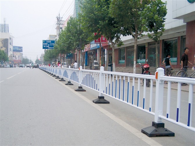 厂家专业生产道路交通护栏市政公路护栏产品图